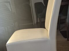 Scaune de cea mai buna calitate, albe