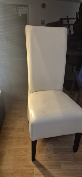 Scaune de cea mai buna calitate, albe